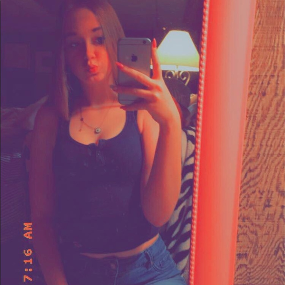 Meet your Posher, Anna